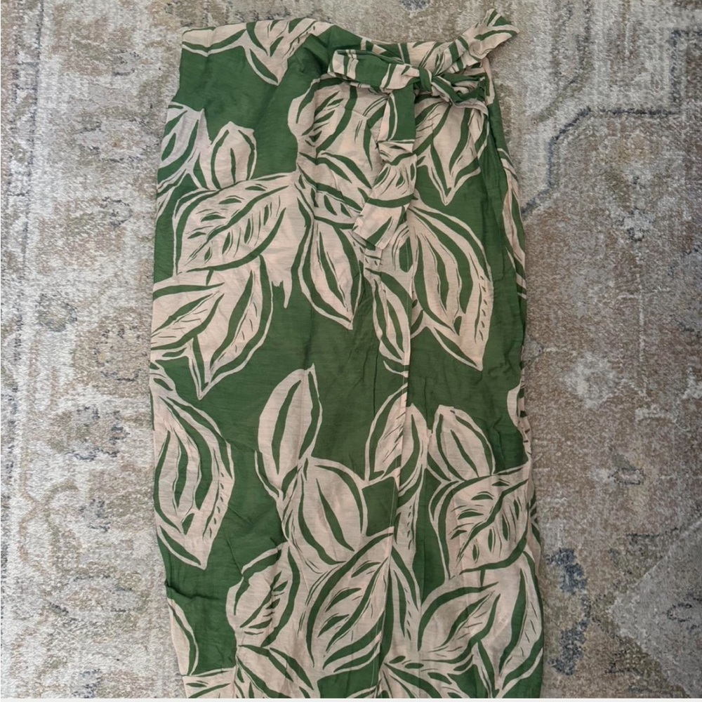 Zara Green and Cream Patterned Skirt